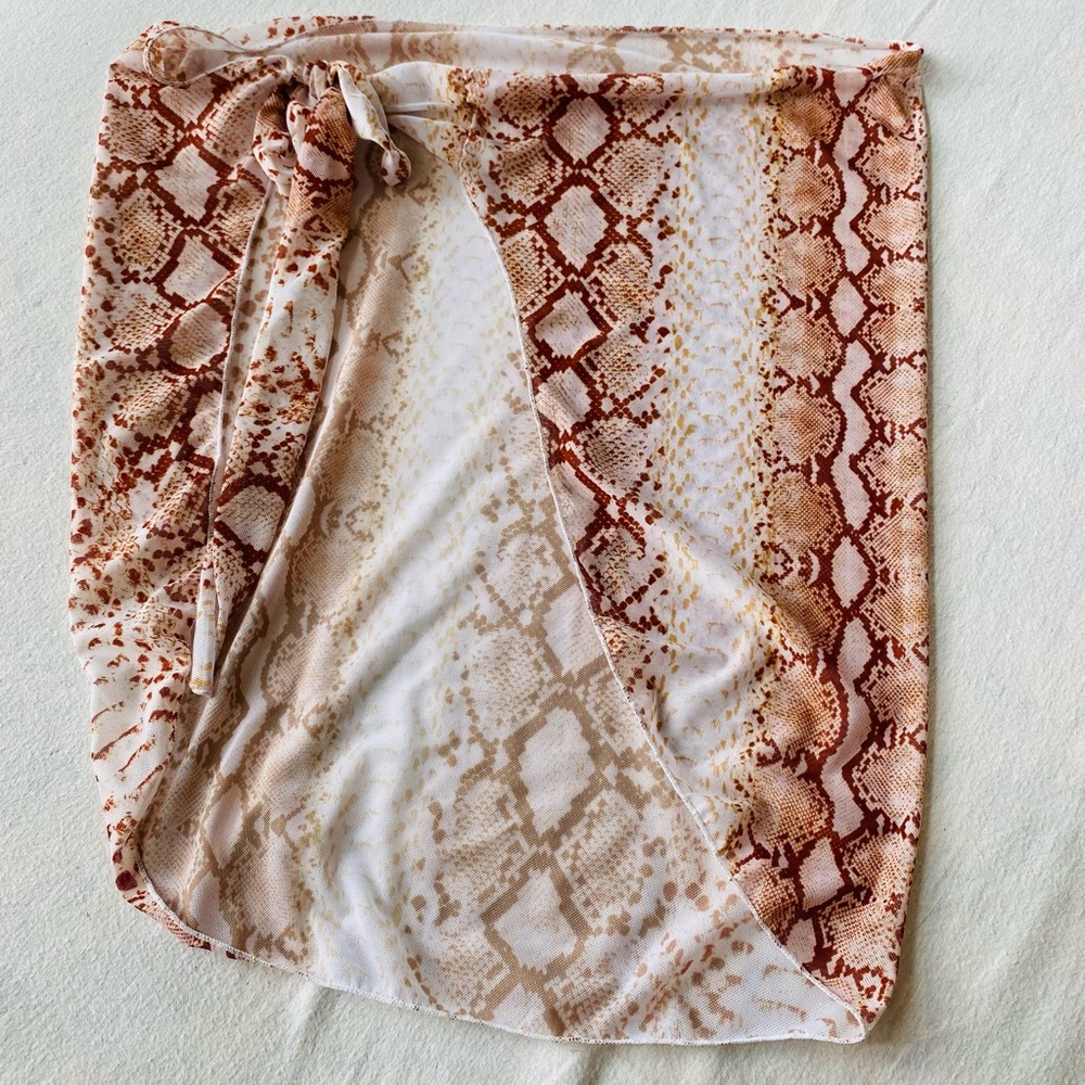 Snake skin pattern sarong